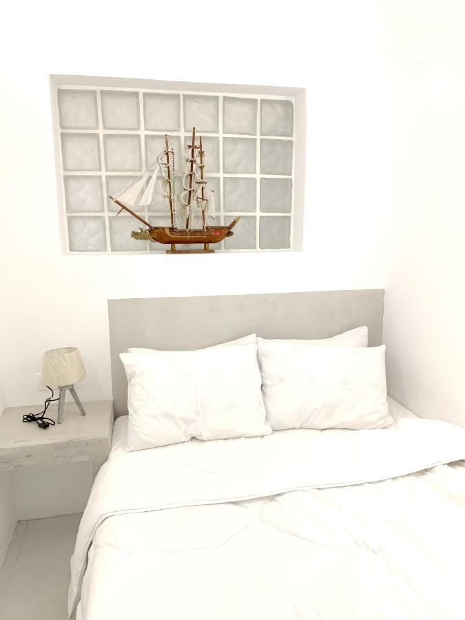 Poli Cave House Santorini Villa Фира Екстериор снимка