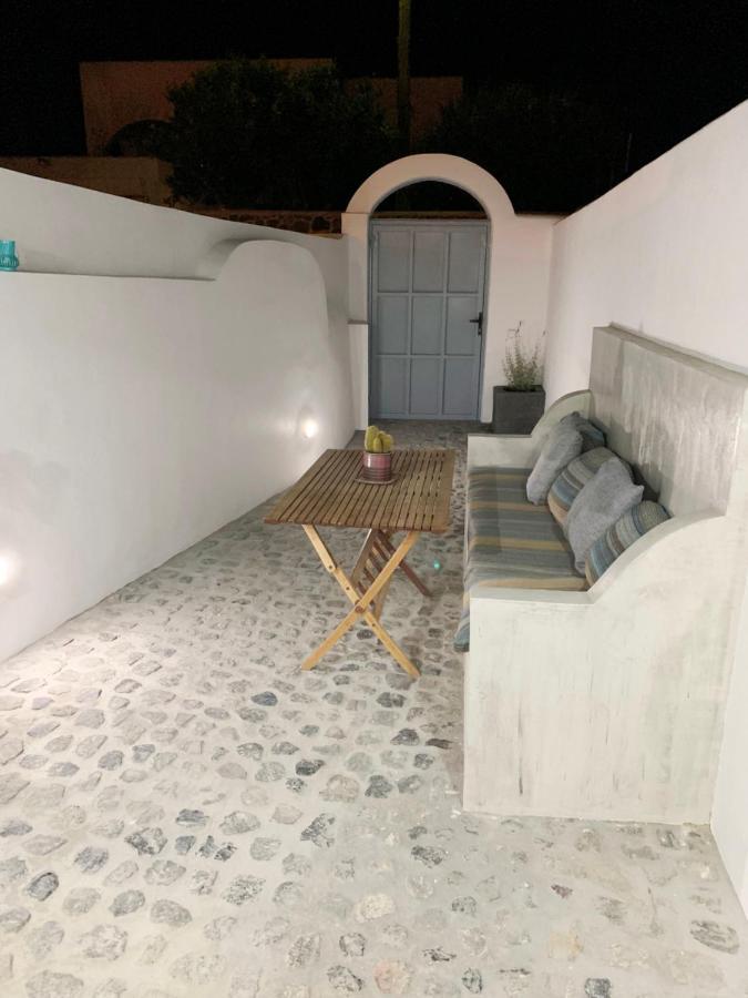 Poli Cave House Santorini Villa Фира Екстериор снимка